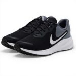 Nike Revolution 7 Mens Sneaker Lightweight Cushioned